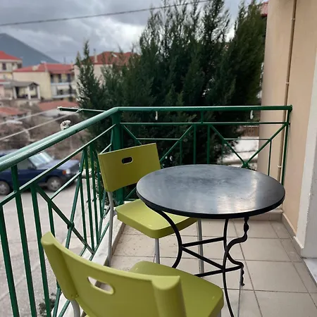 22 La Maisonette * Karpenísion